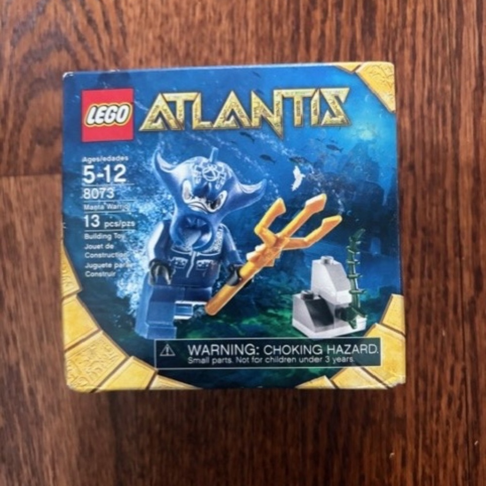LEGO Atlantis Manta Warrior 8073 Factory Sealed 13 Pieces Light Damaged Box NEW
